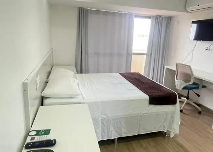 St Paul Plaza - Suite 1008 - Loyola